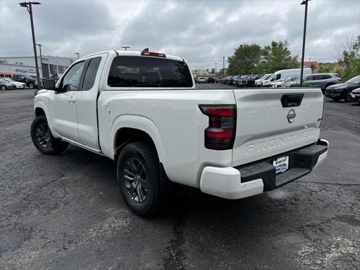 2025 Nissan Frontier SV
