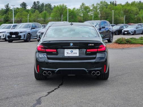 2022 BMW M5 Base