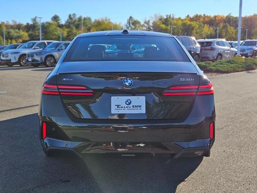 2024 BMW 530 i xDrive