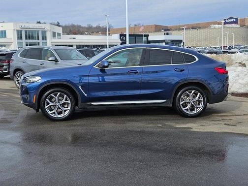 2023 BMW X4 xDrive30i