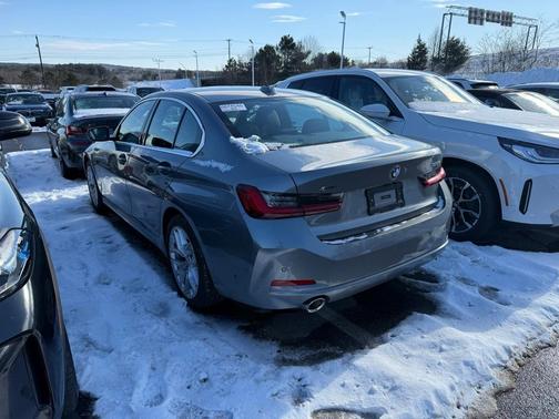 2025 BMW 330 i xDrive