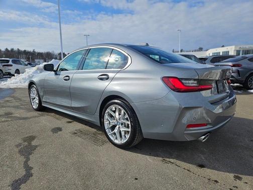 2025 BMW 330 i xDrive