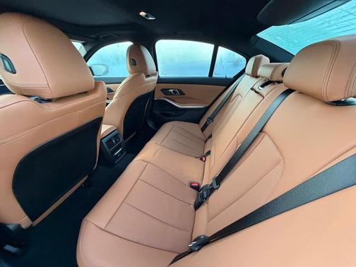 2026 BMW 330 I XDrive NA