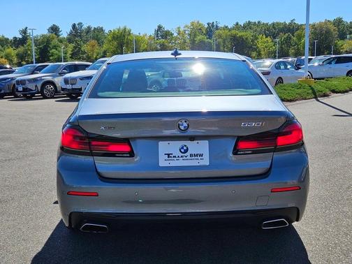 2022 BMW 530 i xDrive