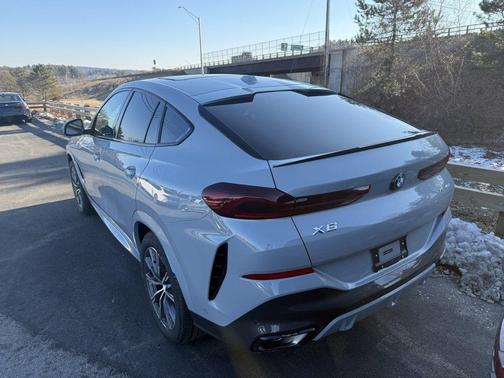 2026 BMW X6 xDrive40i