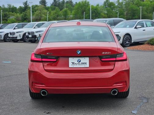 2023 BMW 330 i xDrive