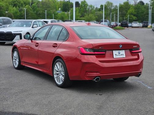 2023 BMW 330 i xDrive