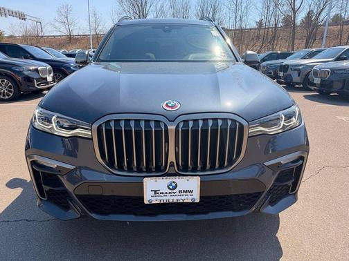 Arctic Gray Metallic 2022 BMW X7 M50i