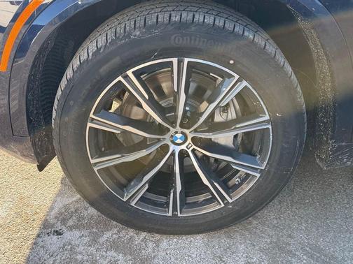Tanzanite Blue II Metallic 2026 BMW X5 PHEV xDrive50e