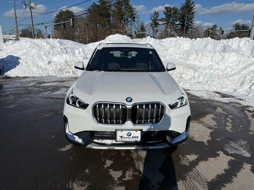 Alpine White 2026 BMW X1 xDrive28i