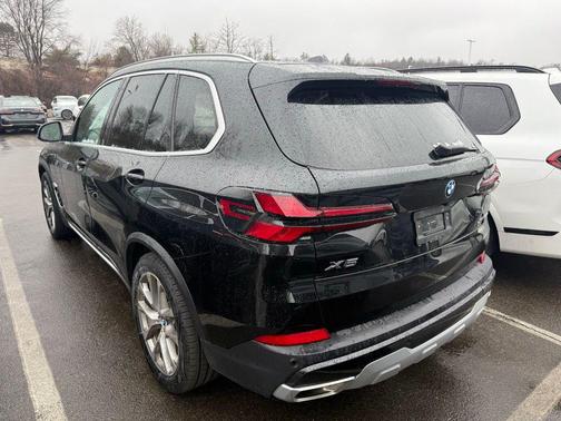 Black Sapphire Metallic 2024 BMW X5 PHEV xDrive50e