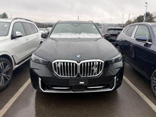 Black Sapphire Metallic 2024 BMW X5 PHEV xDrive50e