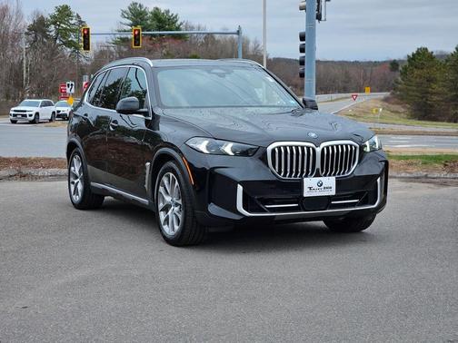 Black Sapphire Metallic 2024 BMW X5 PHEV xDrive50e