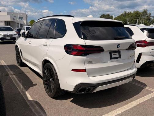 Alpine White 2025 BMW X5 M60i