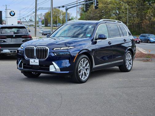 Tanzanite Blue II Metallic 2026 BMW X7 xDrive40i