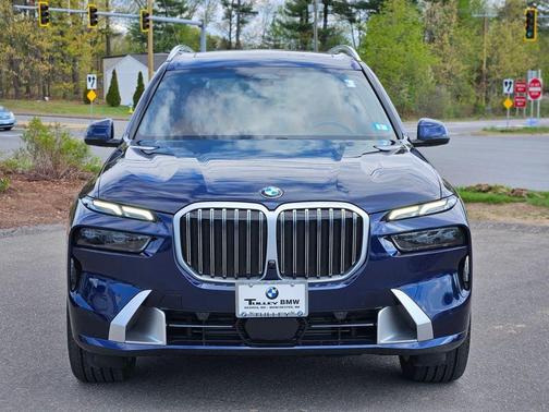 Tanzanite Blue II Metallic 2026 BMW X7 xDrive40i