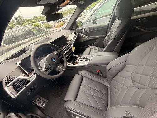Gray Metallic 2026 BMW X5 xDrive40i