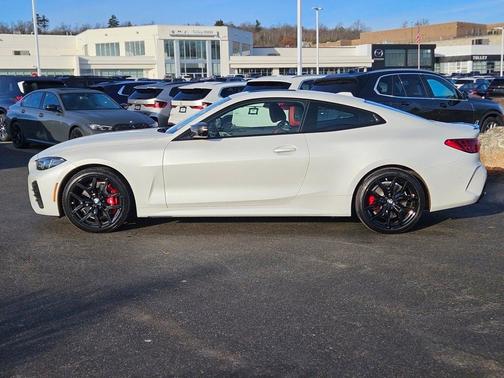 2025 BMW M440 i xDrive