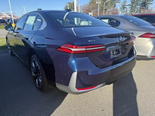 2026 BMW 530 i xDrive