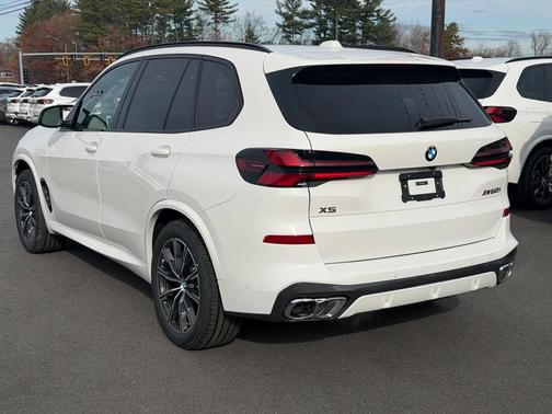 2026 BMW X5 M60i