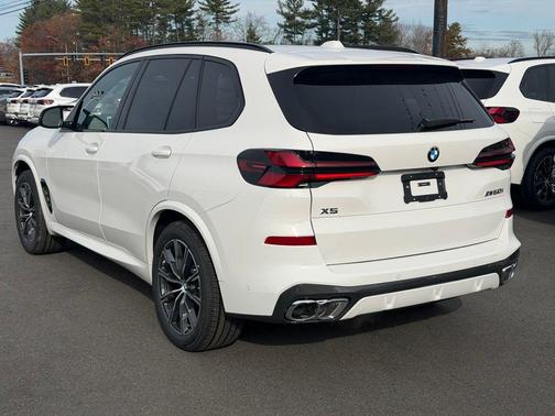 2026 BMW X5 M60i