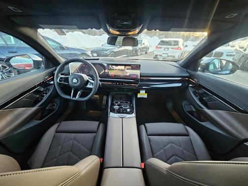 2026 BMW 530 i xDrive