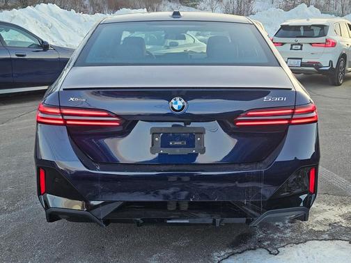 2026 BMW 530 i xDrive