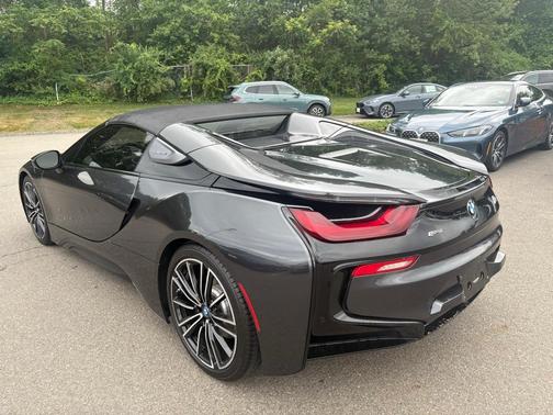 2019 BMW i8 Base