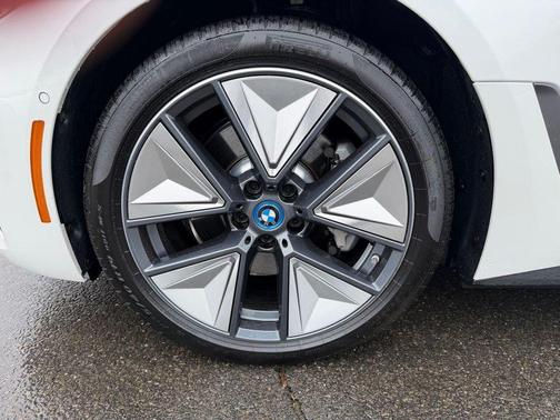 Mineral White Metallic 2023 BMW i4 Gran Coupe eDrive35