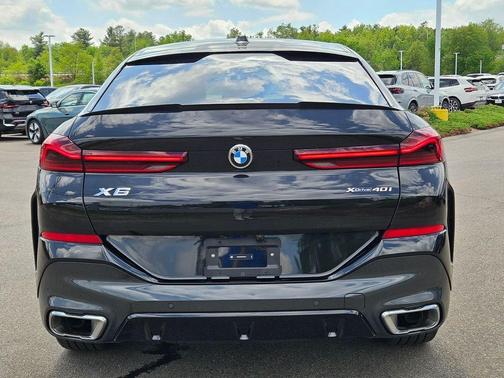 Black Sapphire Metallic 2025 BMW X6 xDrive40i
