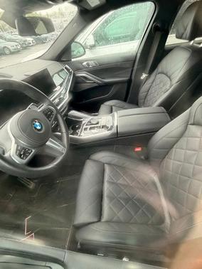 Black Sapphire Metallic 2025 BMW X6 xDrive40i