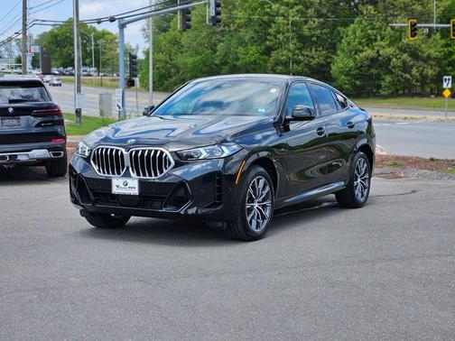 Black Sapphire Metallic 2025 BMW X6 xDrive40i