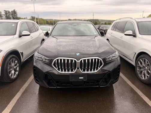 Black Sapphire Metallic 2025 BMW X6 xDrive40i