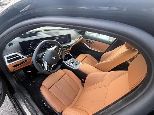 2025 BMW 330 i xDrive