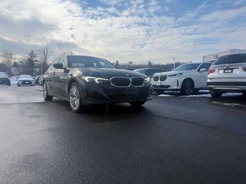 2025 BMW 330 i xDrive