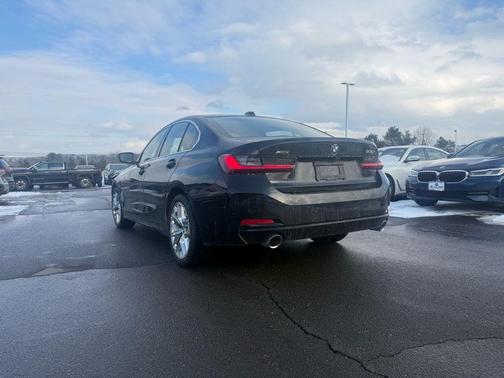 2025 BMW 330 i xDrive