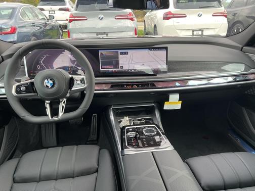 2026 BMW 760 760i xDrive