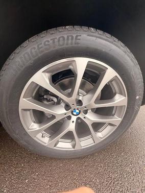 Mineral White Metallic 2026 BMW X5 xDrive40i