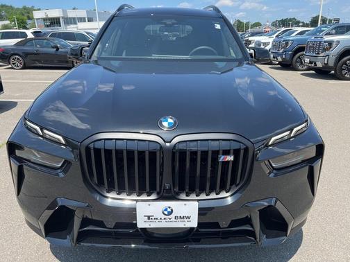 2026 BMW X7 M60i