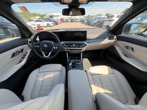 2023 BMW 330 i xDrive
