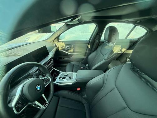 2025 BMW 330 i xDrive