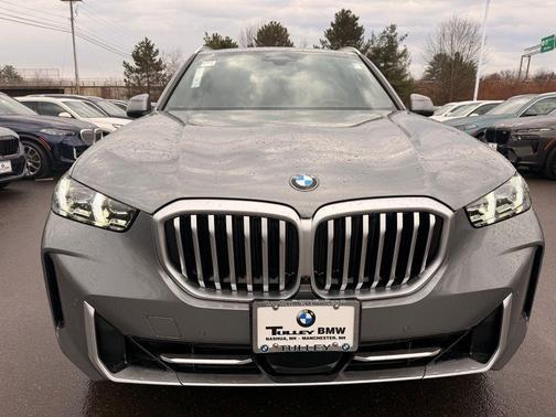 Gray Metallic 2026 BMW X5 xDrive40i