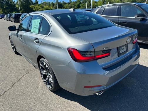 2025 BMW 330 i xDrive