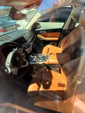 Phytonic Blue Metallic 2021 BMW X7 xDrive40i