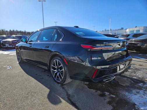 2024 BMW 760 760i xDrive