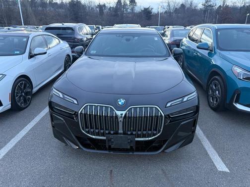 2024 BMW 760 760i xDrive