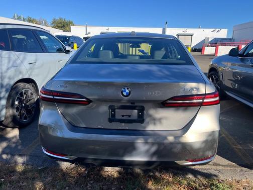 2026 BMW 530 i xDrive