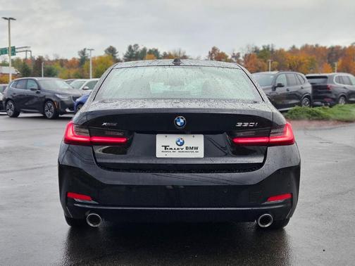 2023 BMW 330 i xDrive