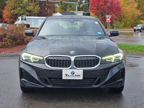 2023 BMW 330 i xDrive