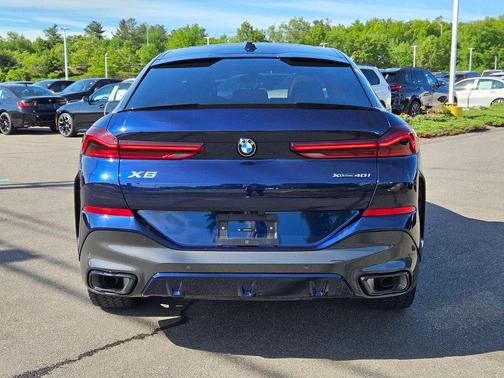 Tanzanite Blue II Metallic 2026 BMW X6 xDrive40i